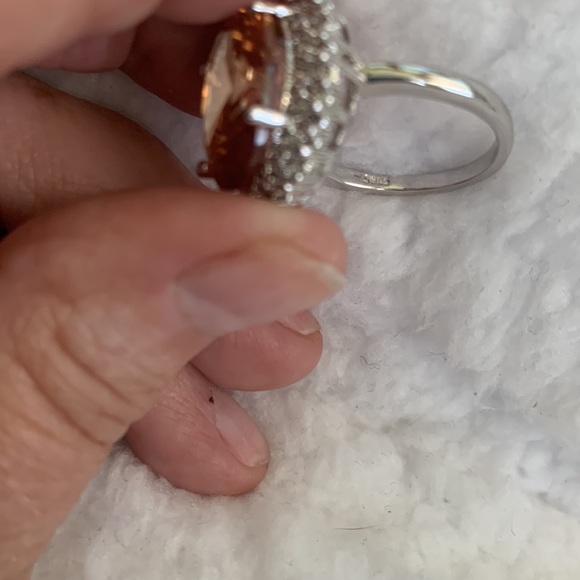 High Profile Morganite Diamond Ring💗 - Picture 7 of 11